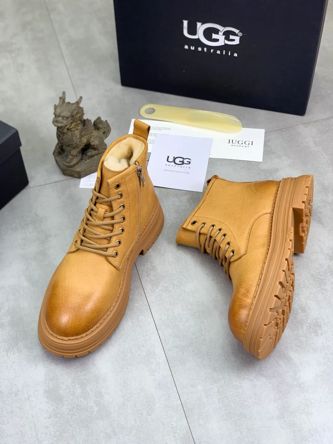 Men's men's shoes 💰P660 New arrival 🆕🆕🆕 IUGGI Men's British retro Martin boots Winter new men's outdoor hiking boots First layer of cowhide on the outside and wool on the inside Comfortable and warm Rubber sole sole Non-slip and firm Trendy and fashionable Casual and versatile Size: 38-44 (45 customized) Color: three colors
